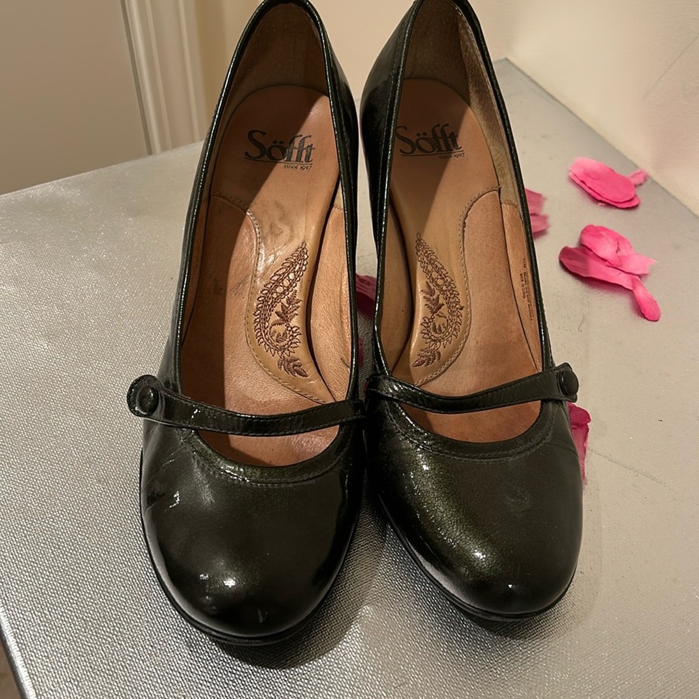 Well loved Sofft grey patent leather pumps.  Incredibly confortable